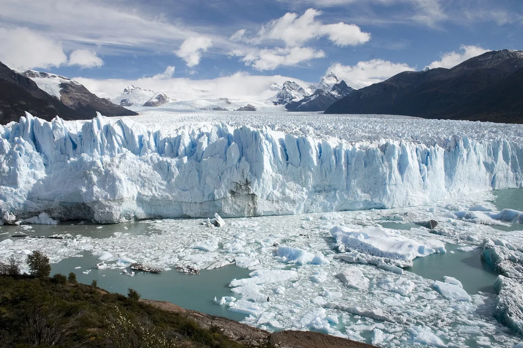 Mountain landscape in Los Glaciares National Park, Argentina