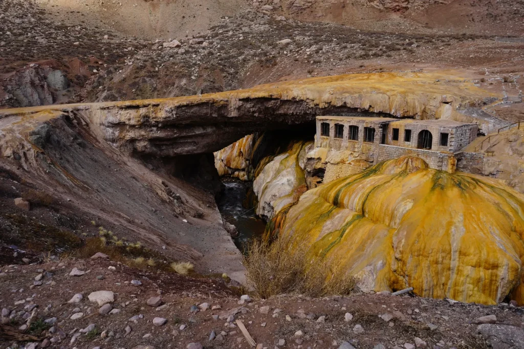 Puente del Inca on the RN 7 high-mountain route in Mendoza