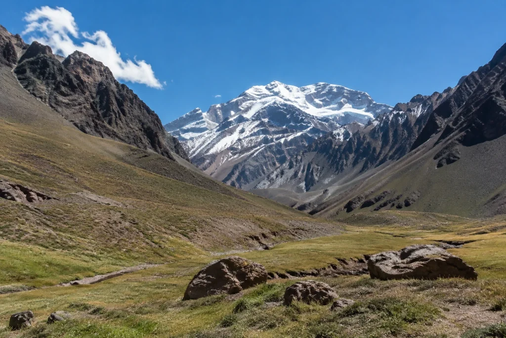 High-altitude landscape near Horcones in Aconcagua Provincial Park